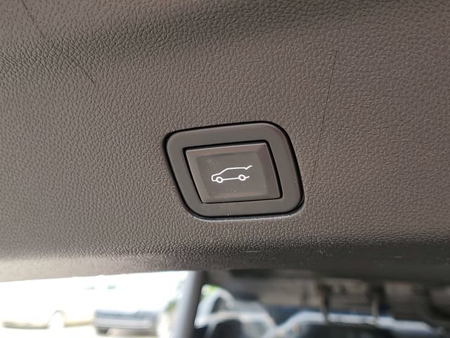 Used 2023 Cadillac Escalade Premium Luxury Platinum AWD/4WD image 9