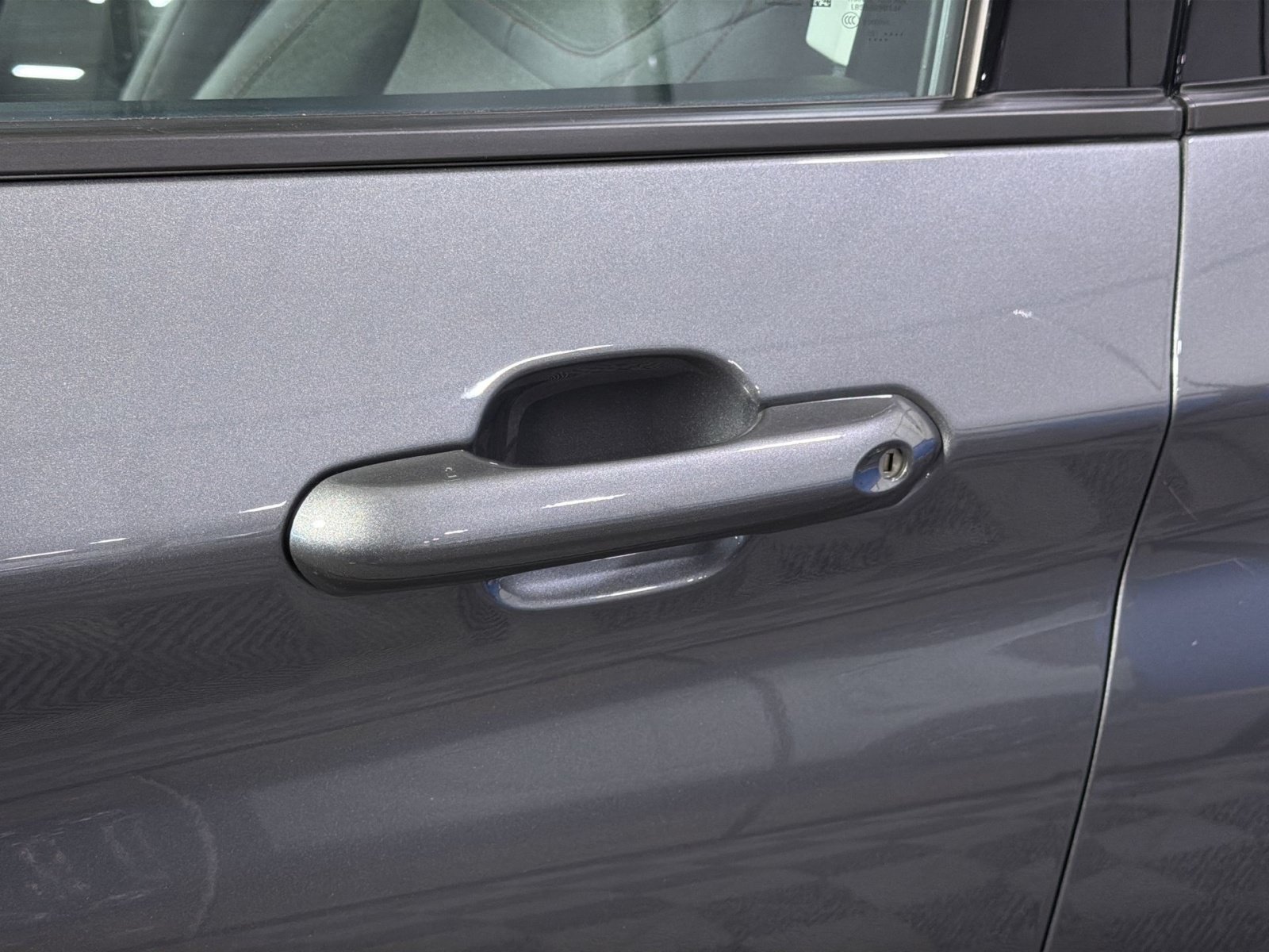 Used 2025 Ford Explorer Active RWD image 15
