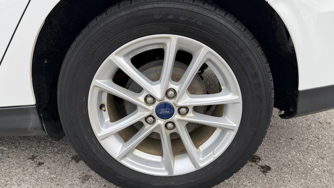 Used 2018 Ford Focus SE image 26