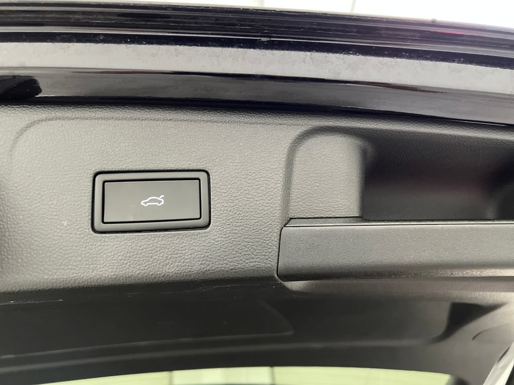 Used 2026 Volkswagen Atlas SE FWD image 48
