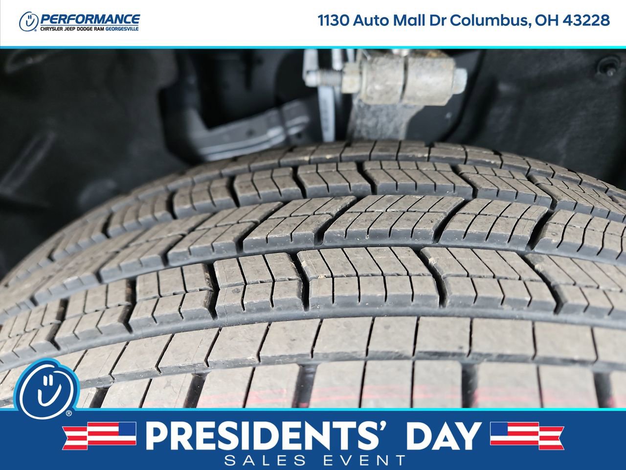 New 2026 Jeep Grand Cherokee Altitude image 10