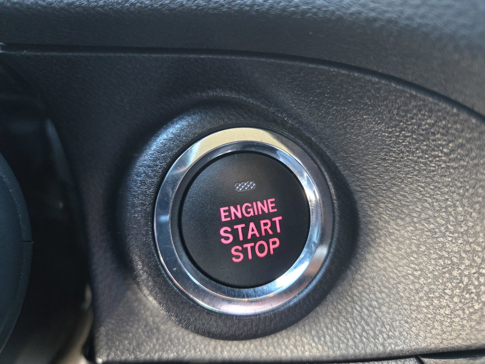 Used 2024 Subaru Ascent Premium w/ Convenience Package image 22