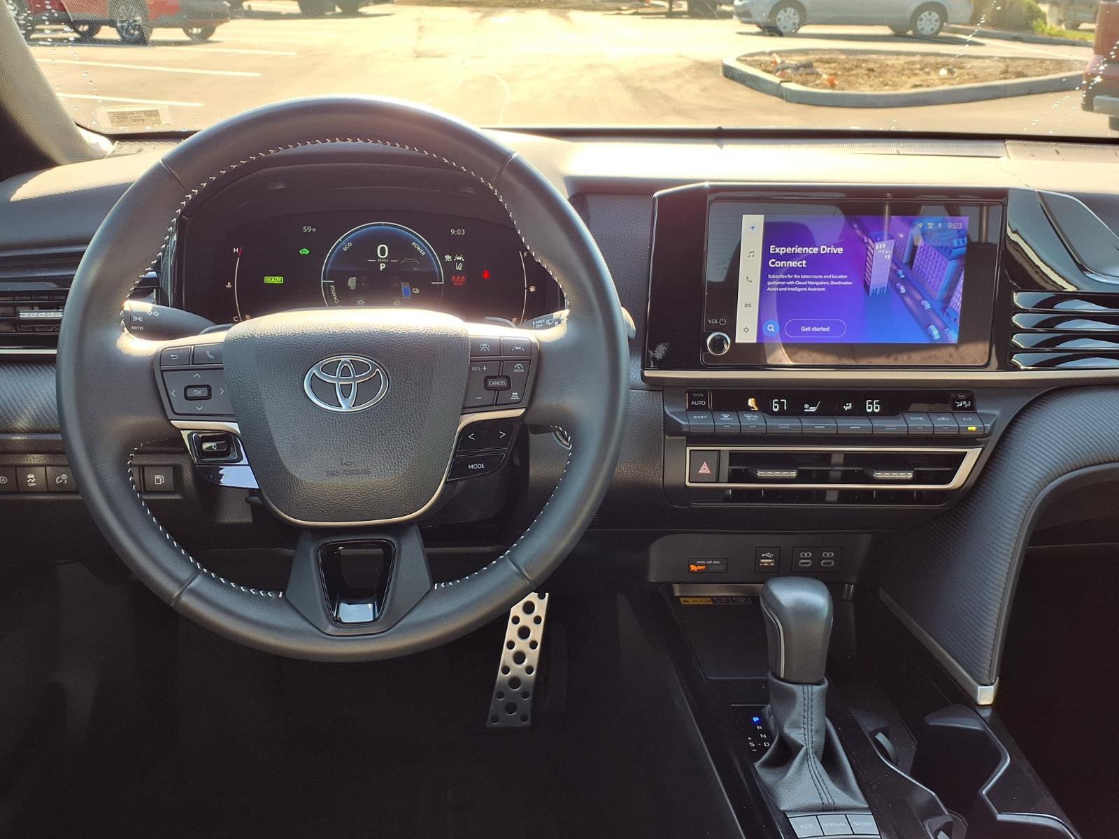 Certified 2025 Toyota Camry SE FWD image 5