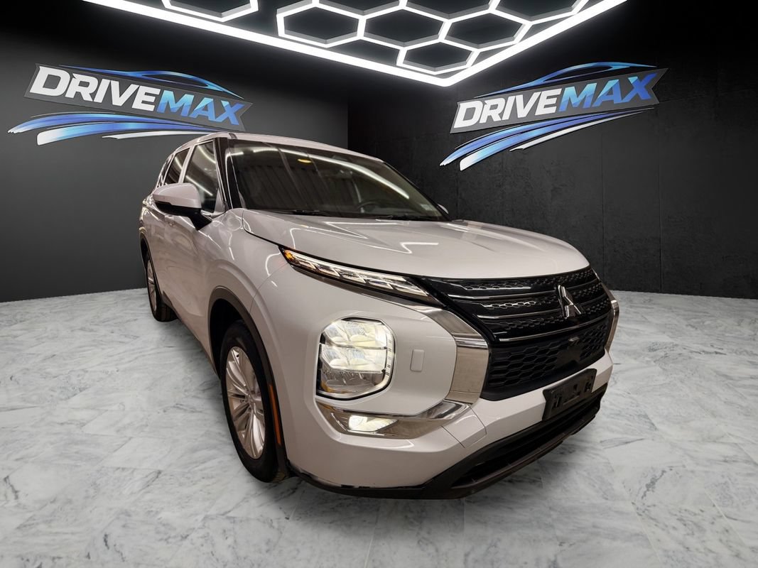 Used 2022 Mitsubishi Outlander ES AWD/4WD image 8