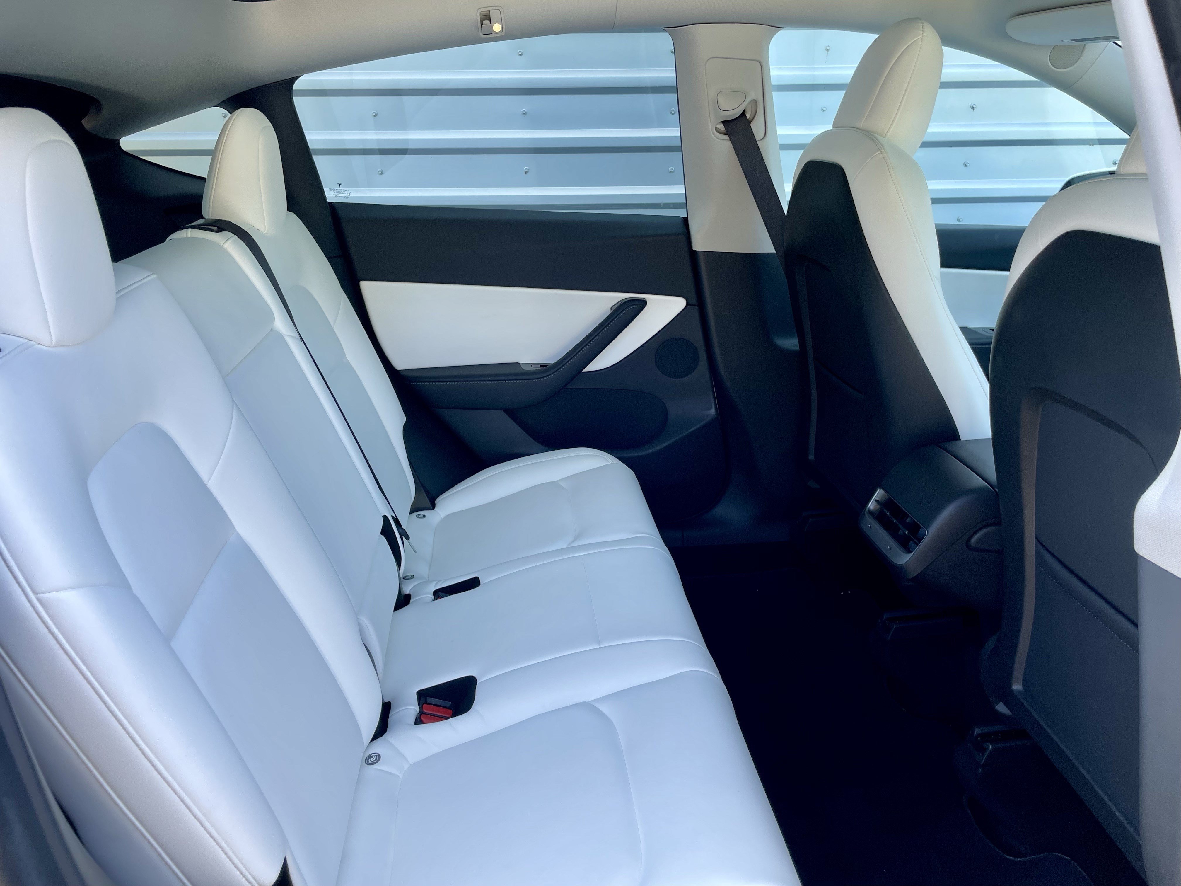 Used 2020 Tesla Model Y Long Range AWD/4WD image 31