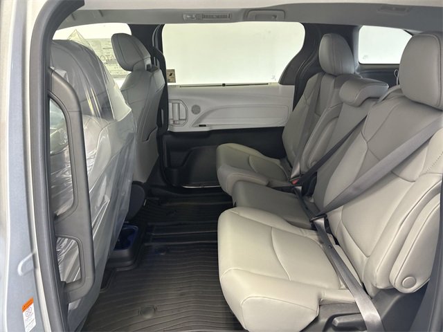 New 2025 Toyota Sienna XLE image 24