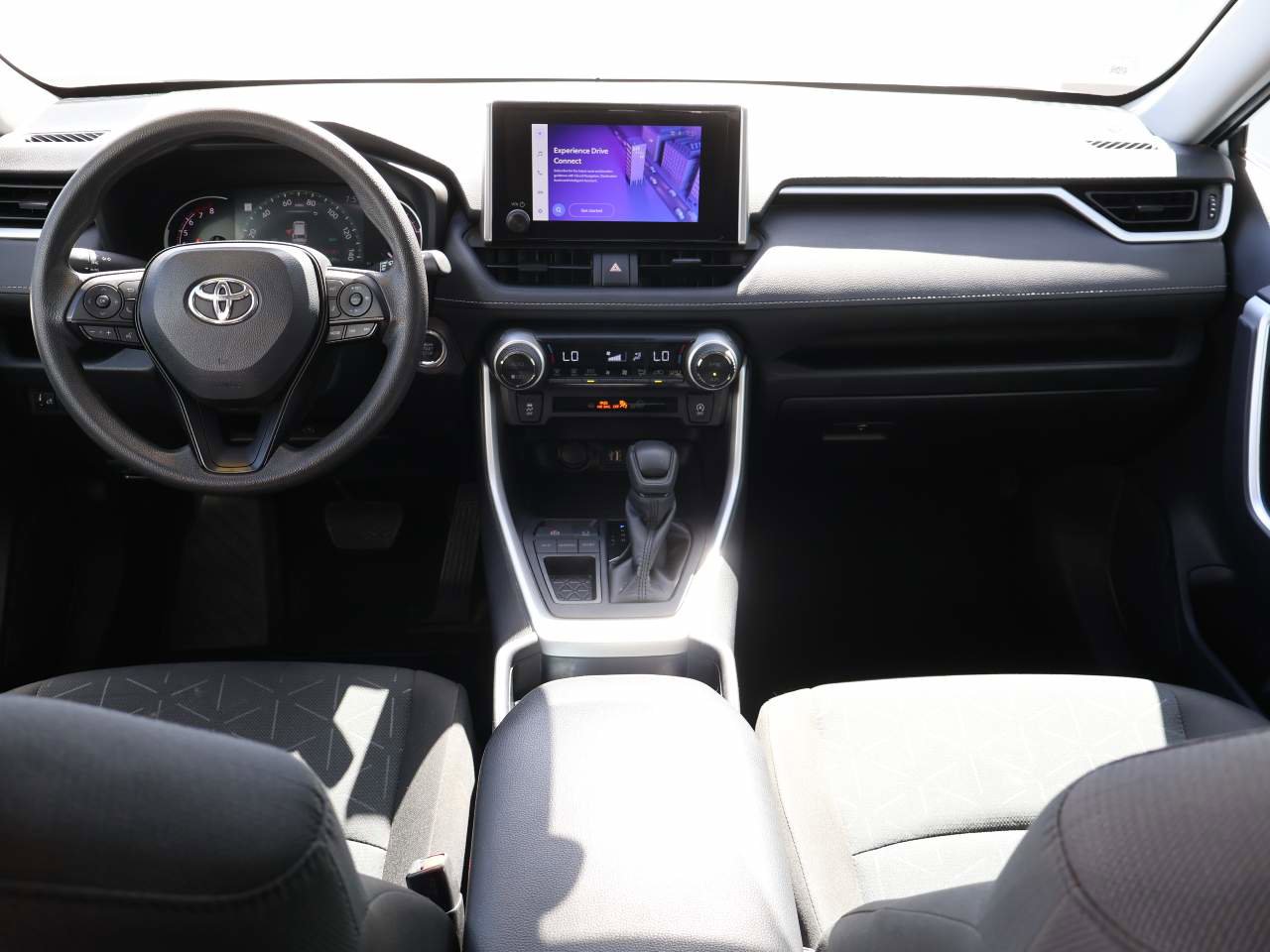 Used 2024 Toyota RAV4 XLE FWD image 12
