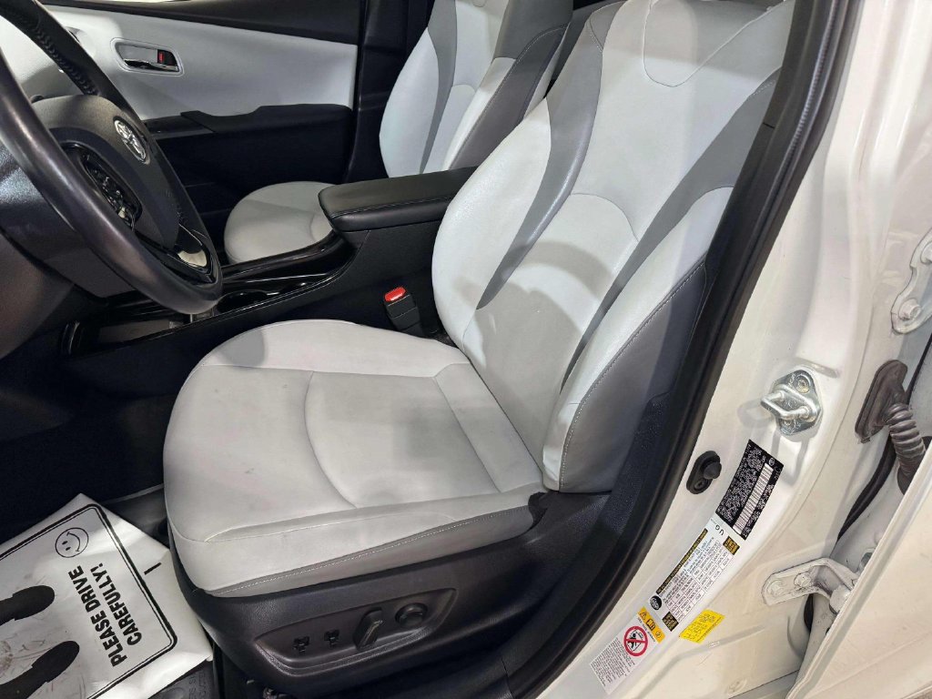 Used 2020 Toyota Prius Prime XLE FWD image 5