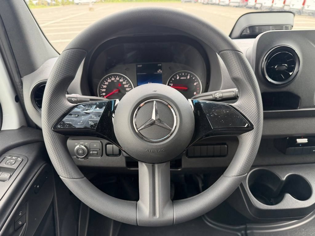 New 2026 Mercedes-Benz Sprinter 2500 image 15