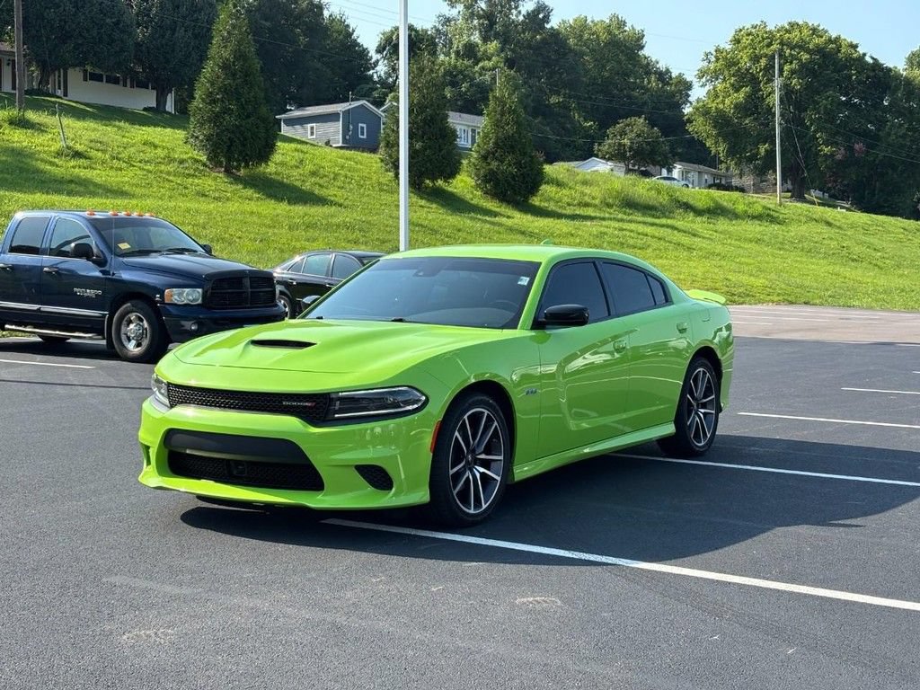 Used 2023 Dodge Charger R/T w/ Technology Group RWD image 7