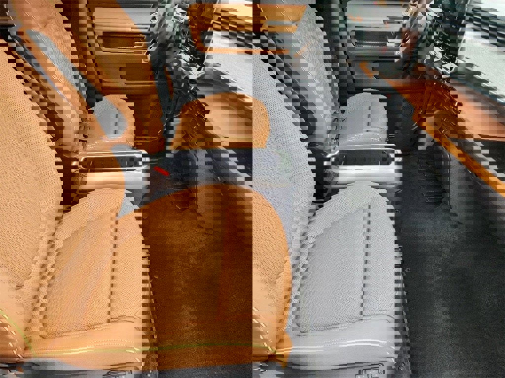 New 2025 Volkswagen ID. Buzz Pro S image 13