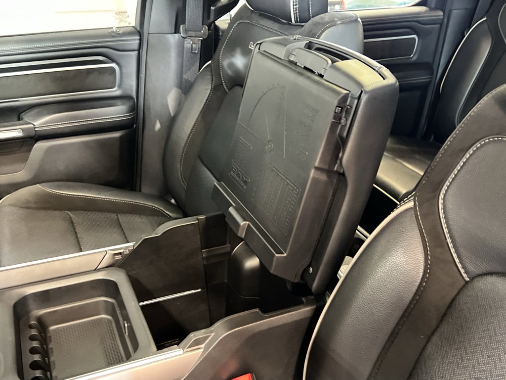 Used 2023 RAM 1500 Laramie AWD/4WD image 19