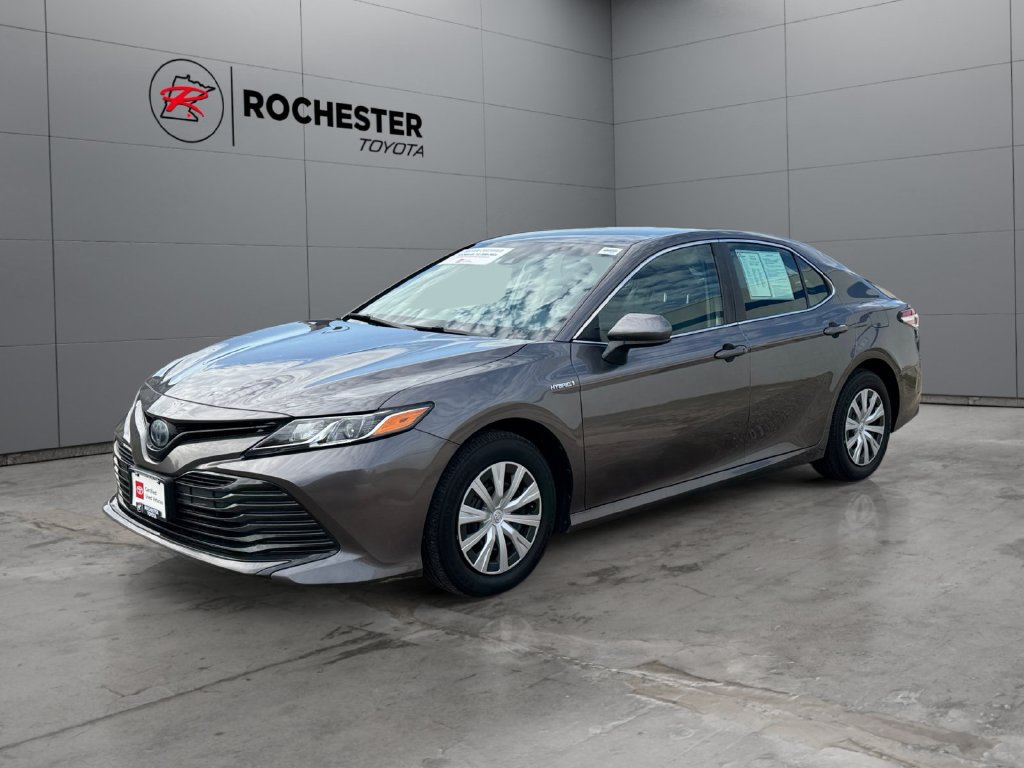 Used 2018 Toyota Camry LE FWD image 7
