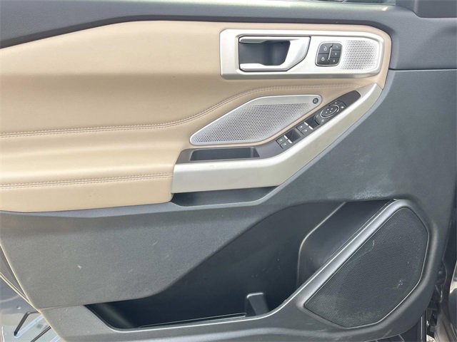 Used 2023 Ford Explorer Limited w/ Limited Technology Package image 28