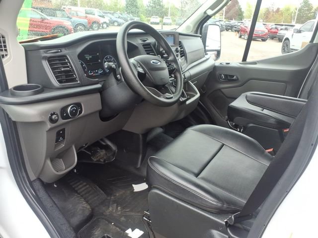 Used 2025 Ford Transit 250 148 Medium Roof RWD image 10