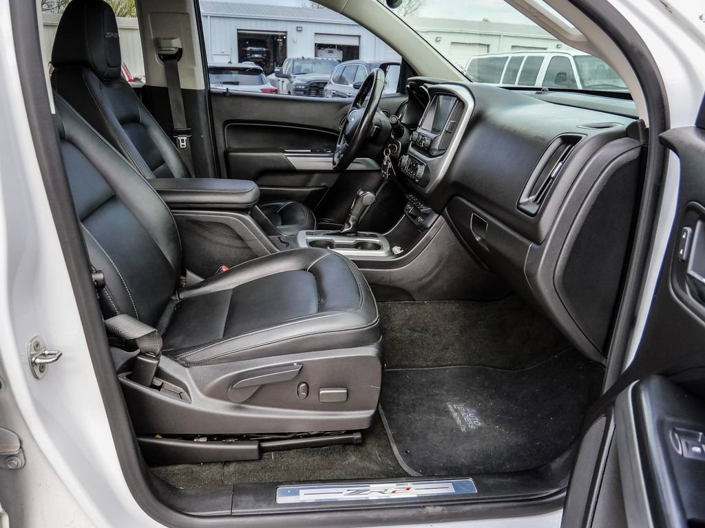 Used 2018 Chevrolet Colorado ZR2 w/ ZR2 Dusk Special Edition image 14