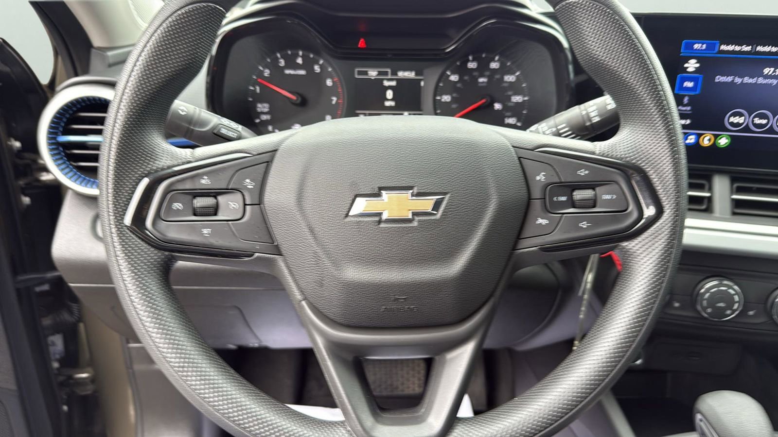 Used 2024 Chevrolet Trax LS w/ LS Convenience Package image 15