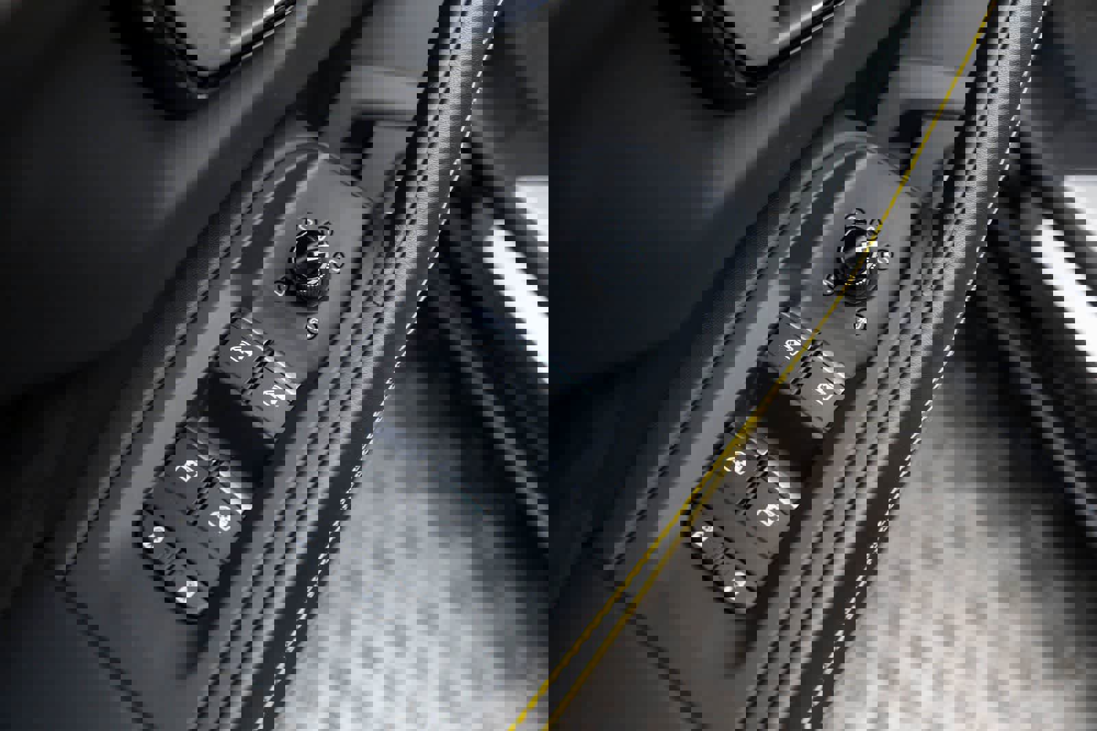 Used 2022 Lamborghini Urus AWD/4WD image 23