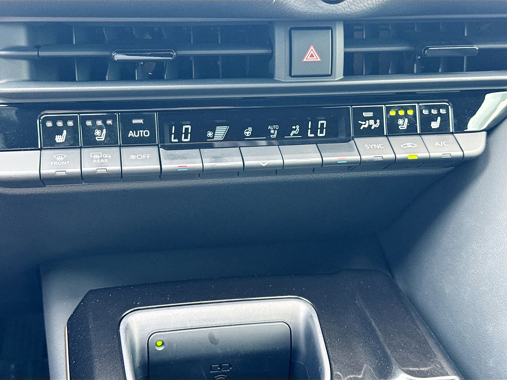 Used 2025 Toyota Crown XLE image 33