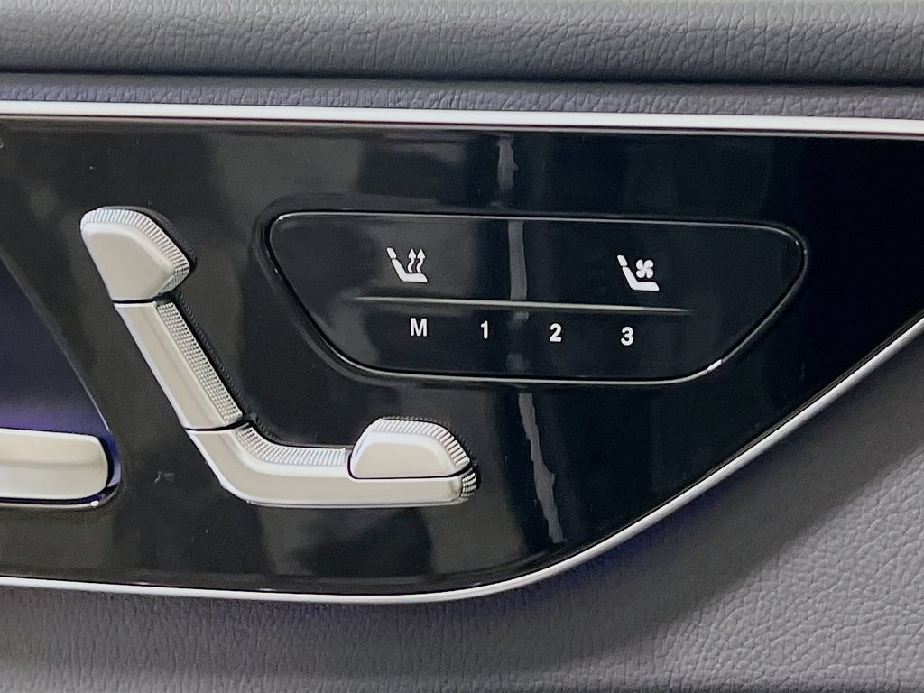 Used 2026 Mercedes-Benz C 300 4MATIC Sedan image 24