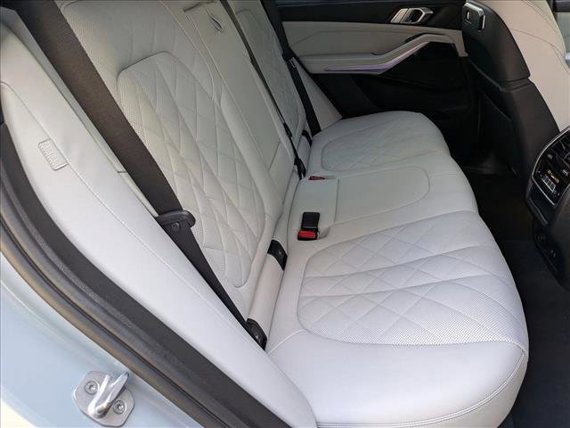 Used 2024 BMW X5 sDrive40i w/ M Sport Package RWD image 21