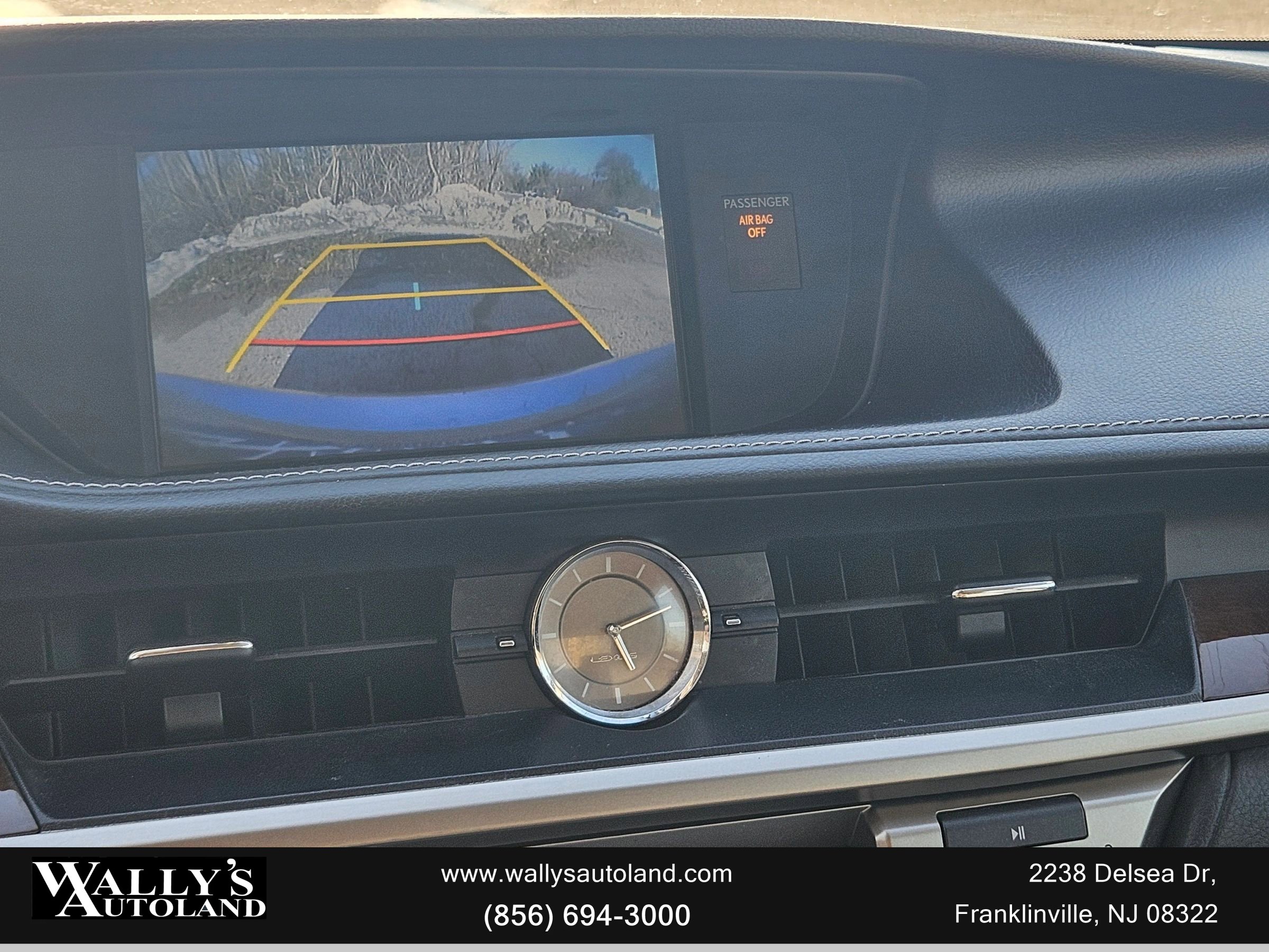 Used 2015 Lexus ES 350 w/ Luxury Package image 39