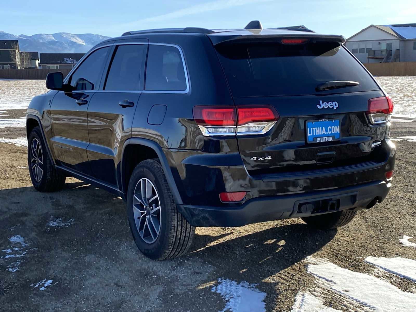 Certified 2020 Jeep Grand Cherokee Laredo w/ Quick Order Package 2BN North image 11