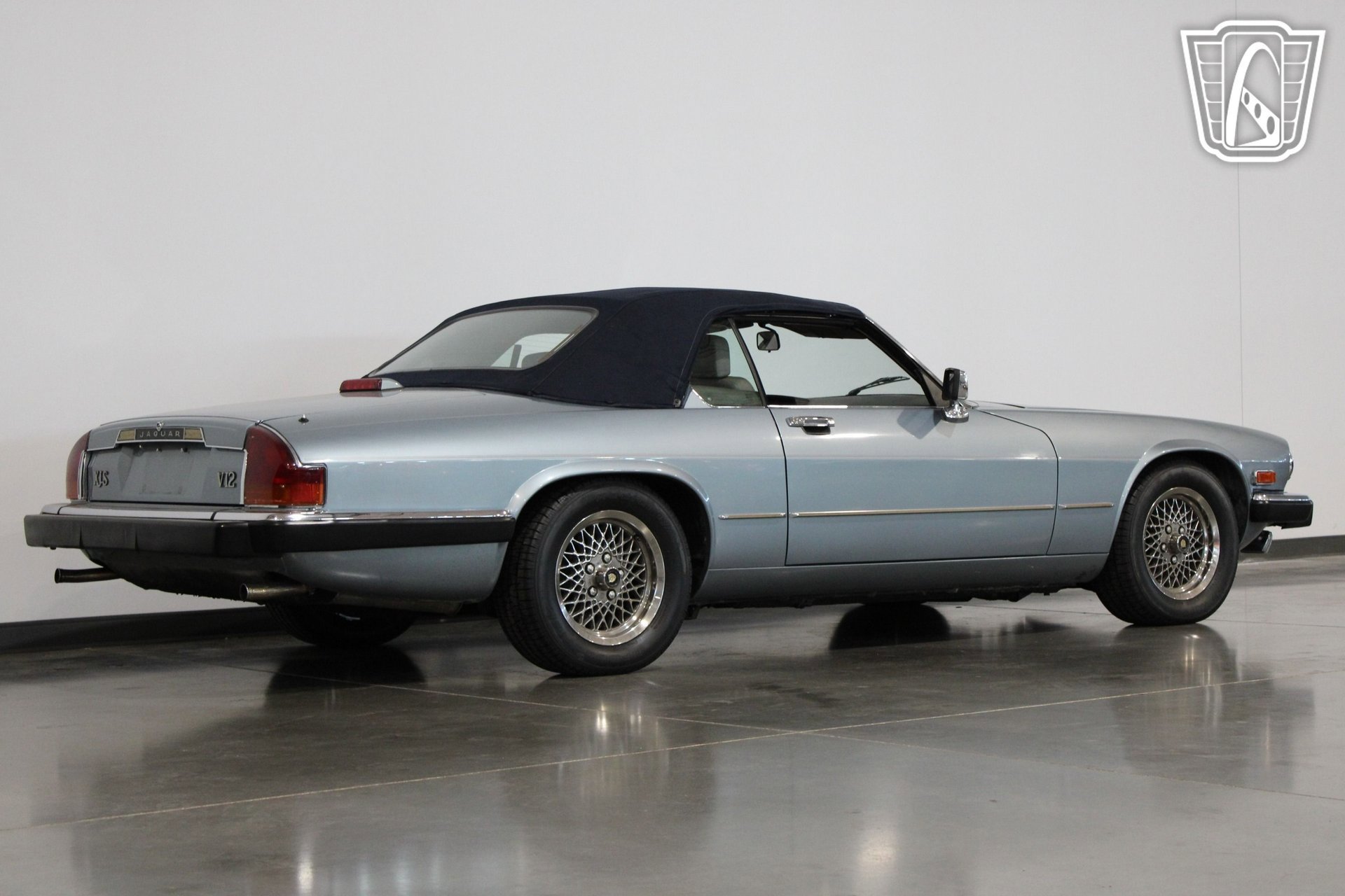 Used 1990 Jaguar XJS V12 Convertible RWD image 17