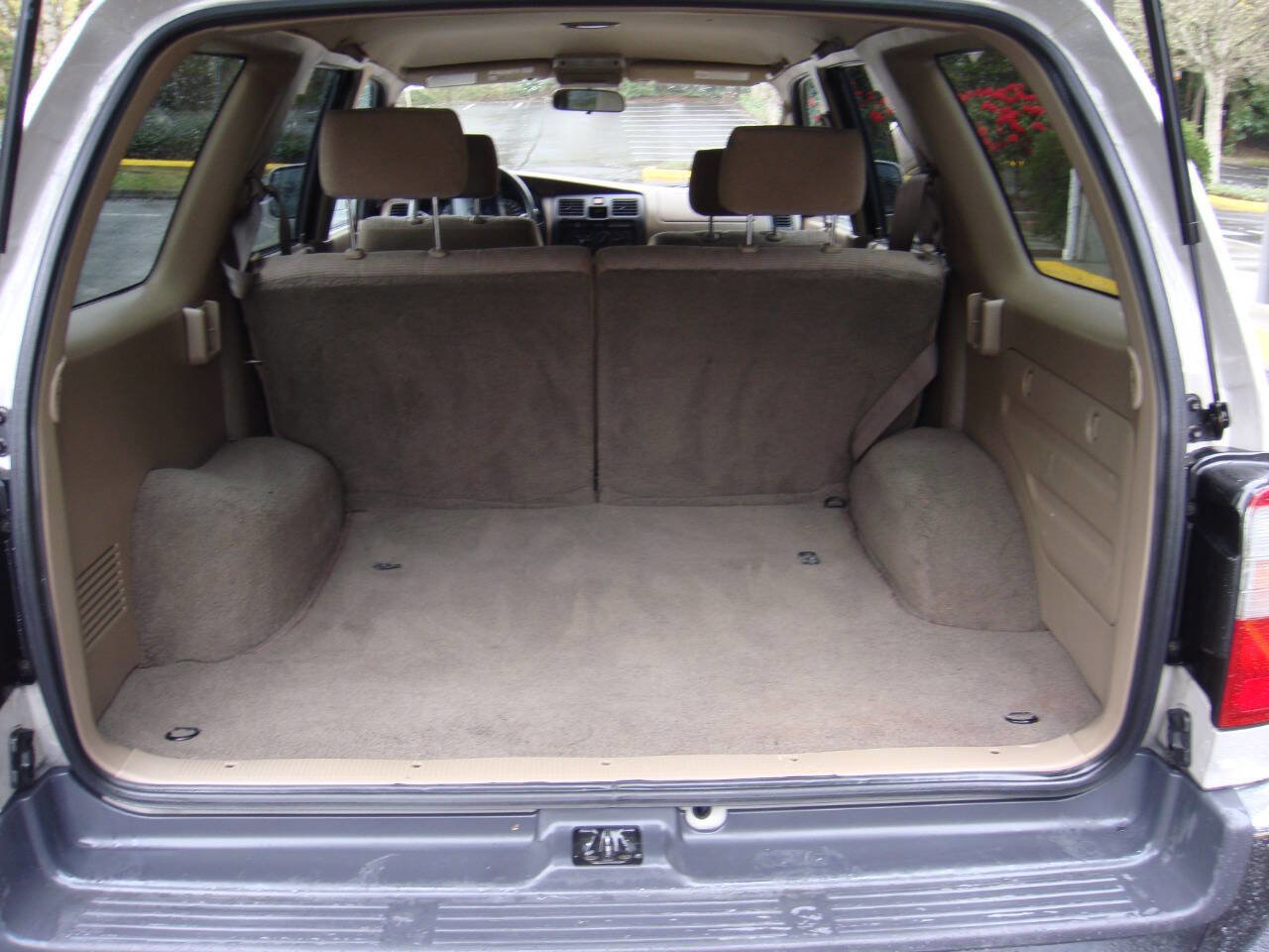 Used 2000 Toyota 4Runner SR5 image 18