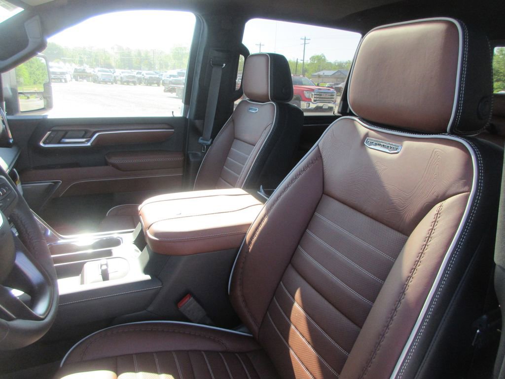 New 2026 GMC Sierra 2500 Denali Ultimate AWD/4WD image 13