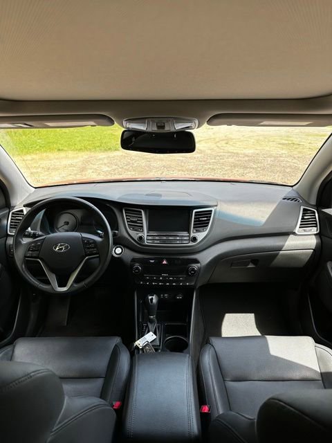 Used 2016 Hyundai Tucson Limited w/ Option Group 03 AWD/4WD image 25