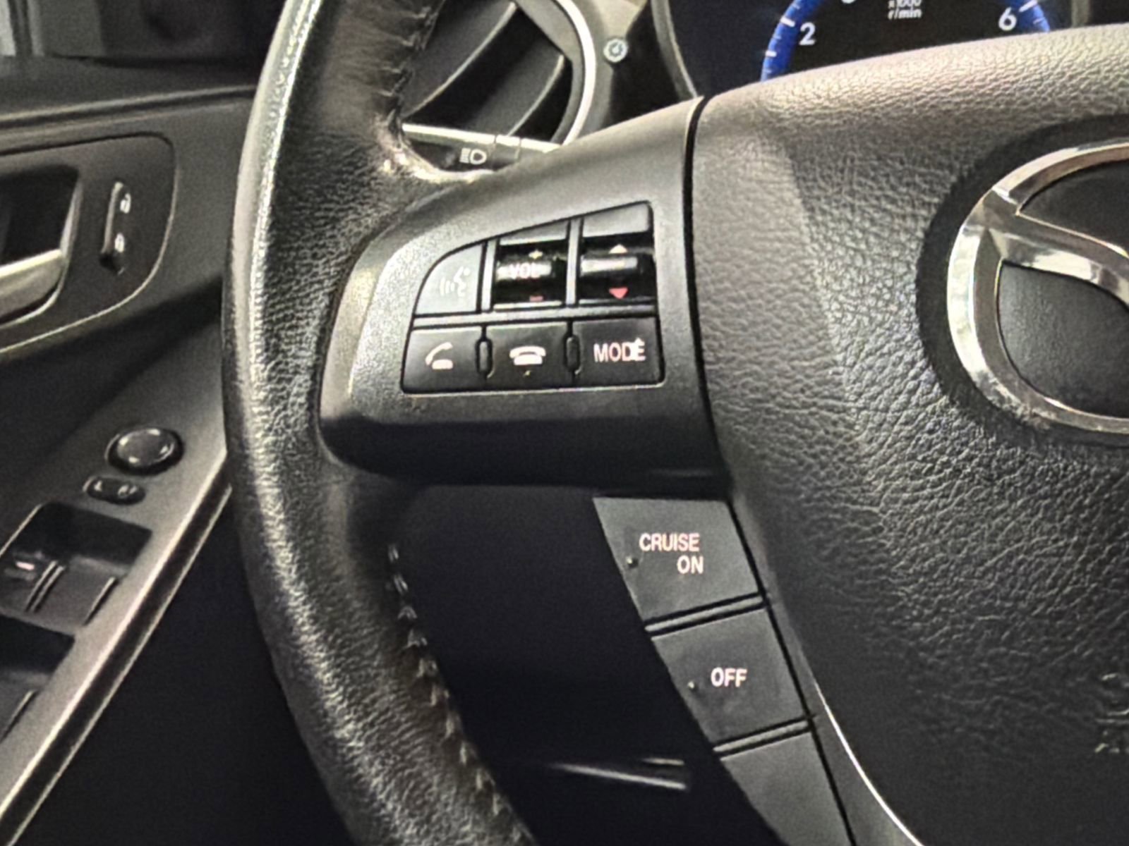 Used 2013 MAZDA MAZDA3 i Touring FWD image 19