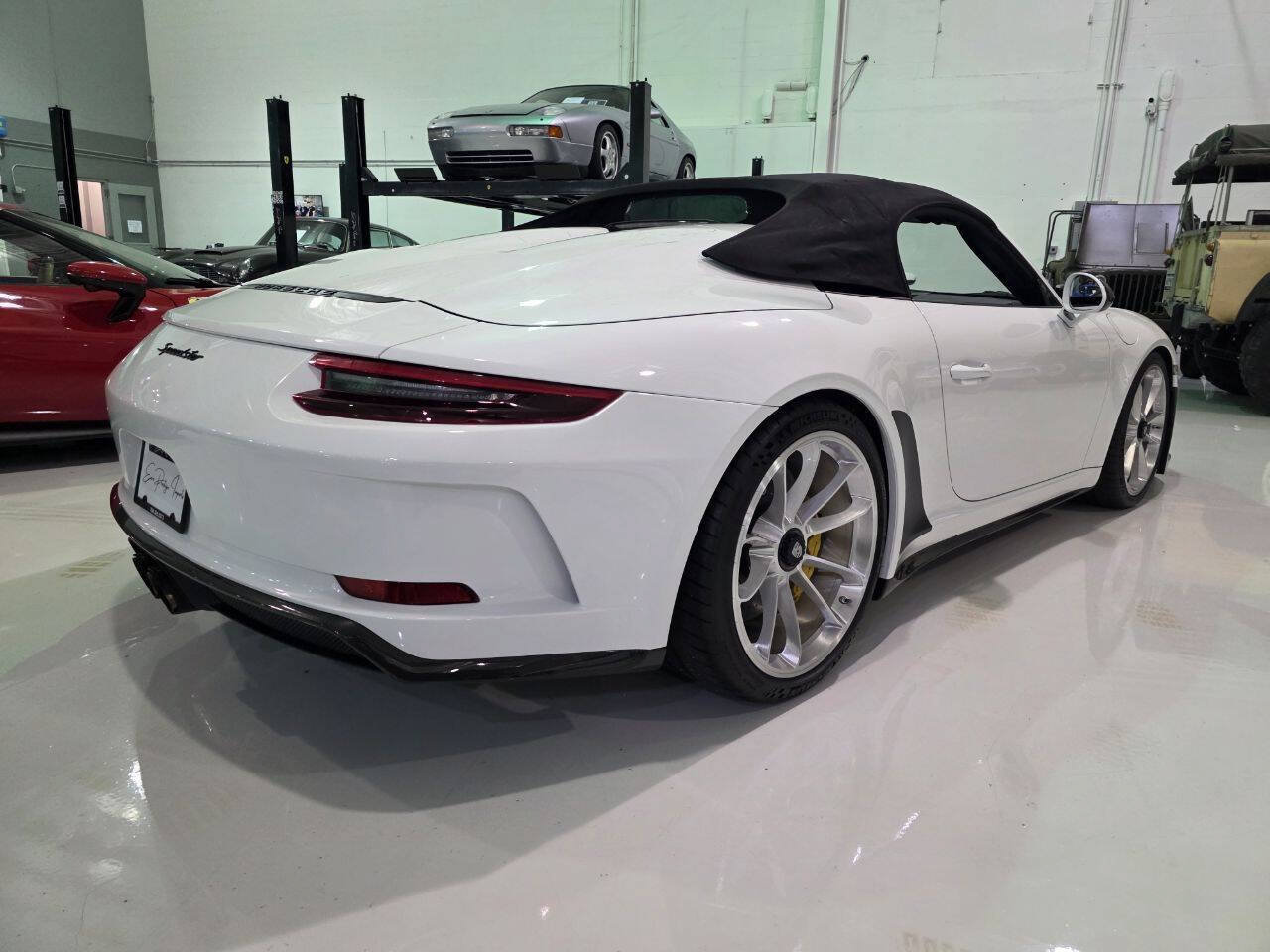 Used 2019 Porsche 911 Speedster RWD image 8