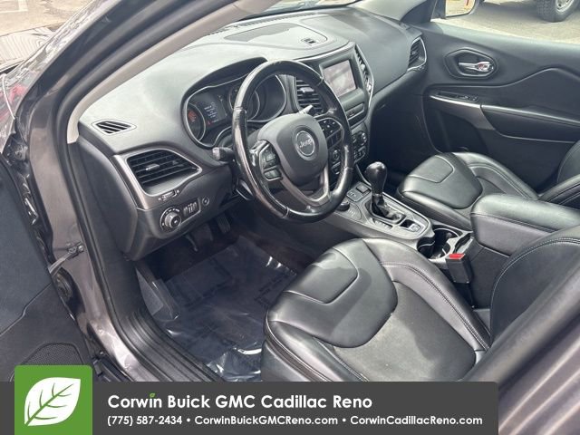 Used 2019 Jeep Cherokee Latitude Plus w/ Comfort/Convenience Group image 13