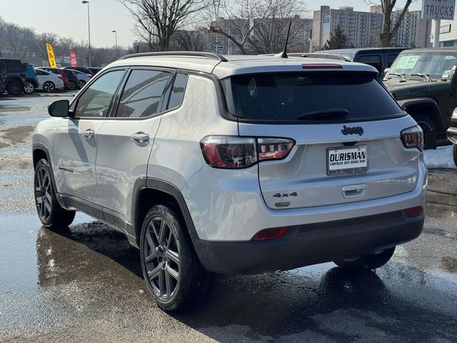 New 2026 Jeep Compass Latitude w/ Sun and Sound Group AWD/4WD image 4