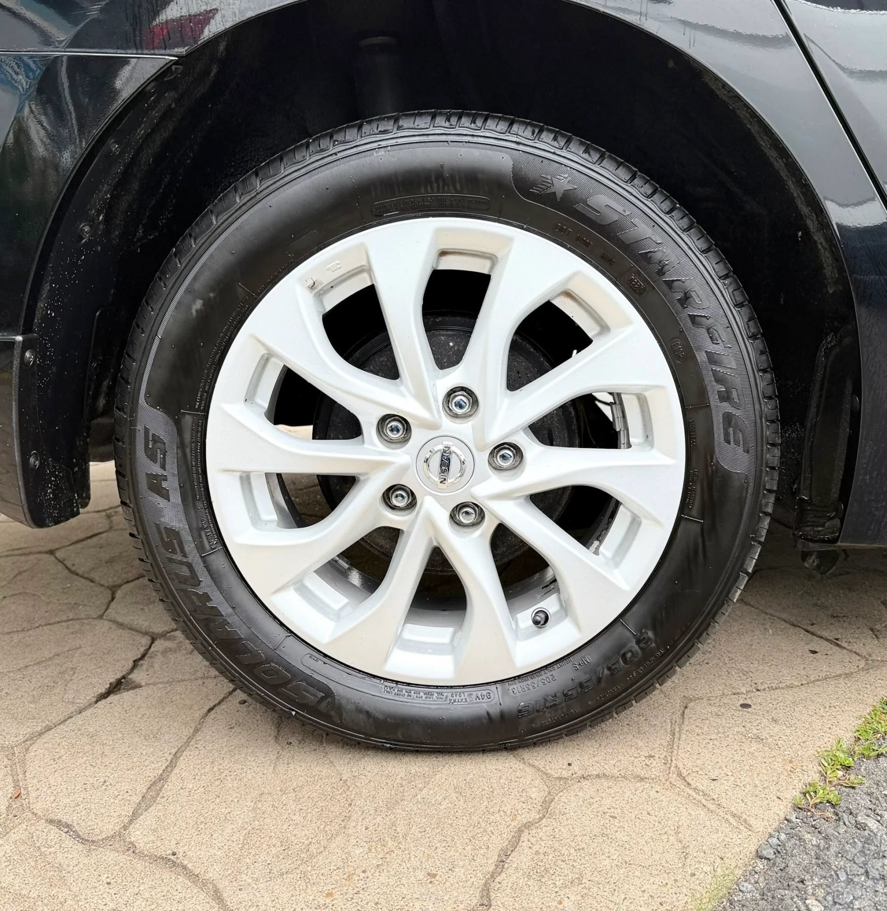 Used 2019 Nissan Sentra SV FWD image 40