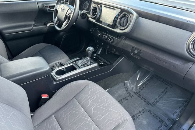 Certified 2017 Toyota Tacoma TRD Sport image 24