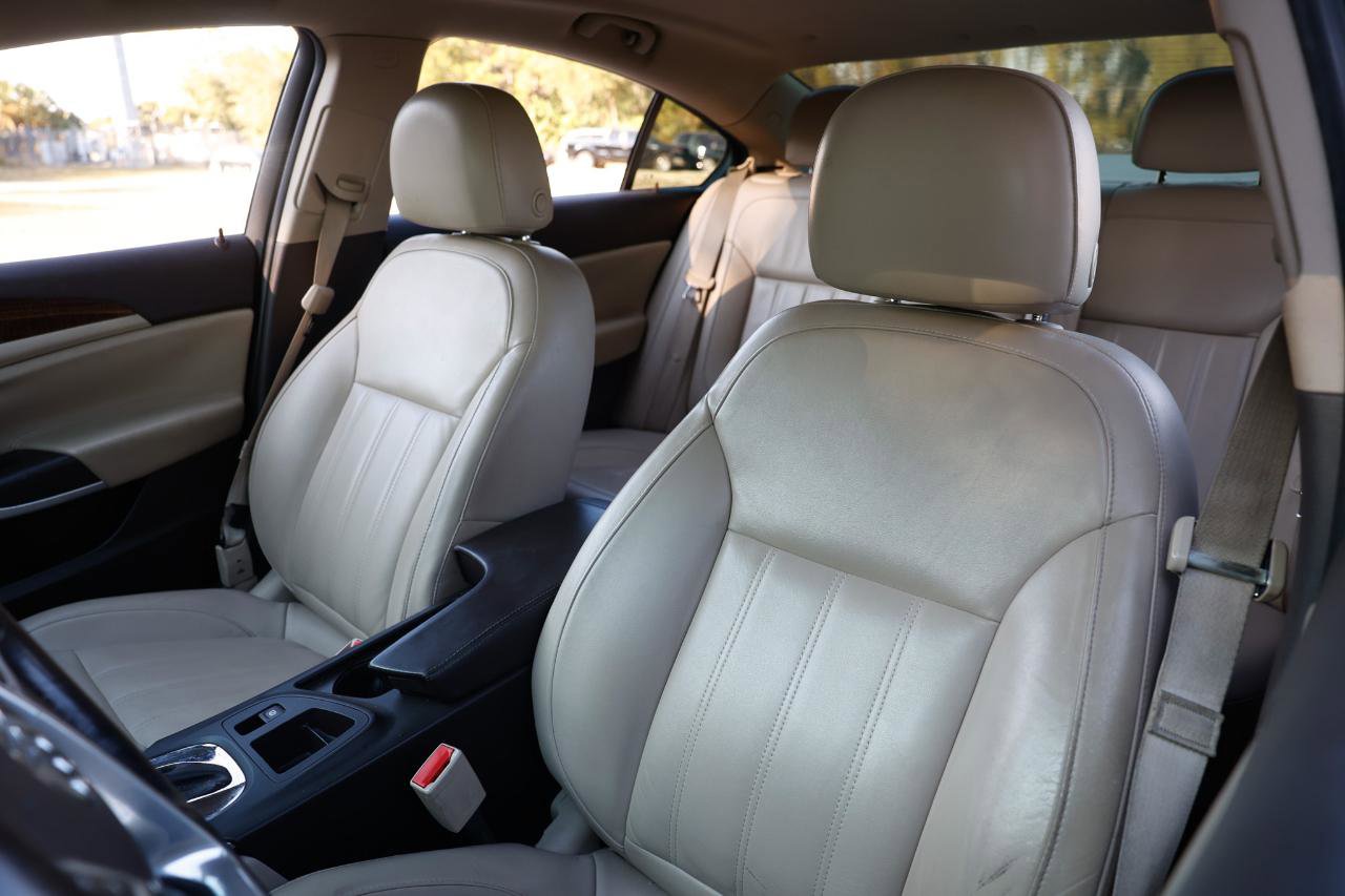 Used 2013 Buick Regal Premium image 6