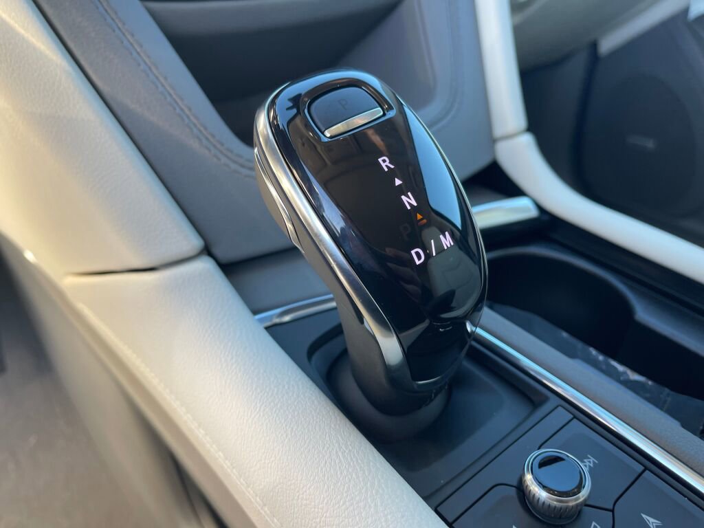 New 2025 Cadillac XT5 Premium Luxury w/ LPO, Floor Liner Package image 10