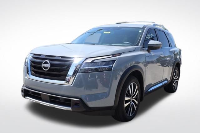 Used 2023 Nissan Pathfinder Platinum image 7