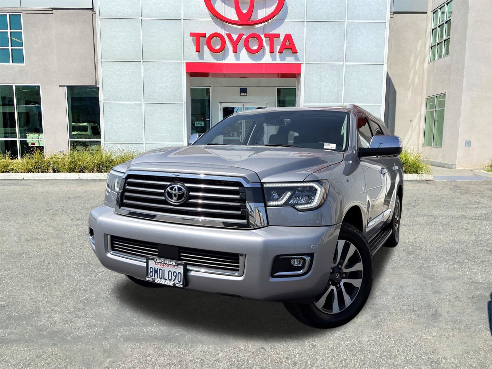 Certified 2019 Toyota Sequoia Limited w/ Safety & Convenience Package AWD/4WD image 4