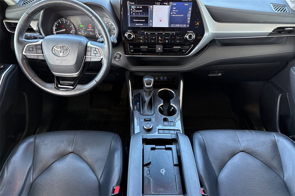 Used 2022 Toyota Highlander Platinum image 19