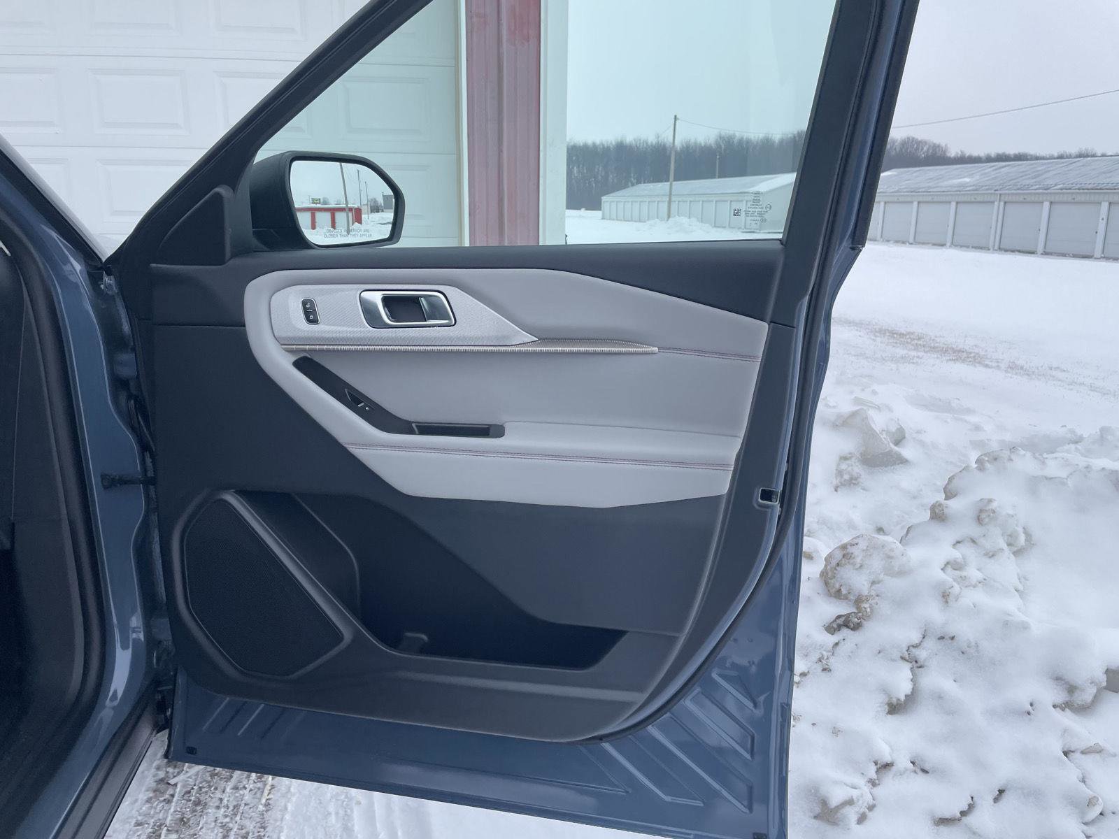 New 2026 Ford Explorer Active w/ Active Comfort Package image 32