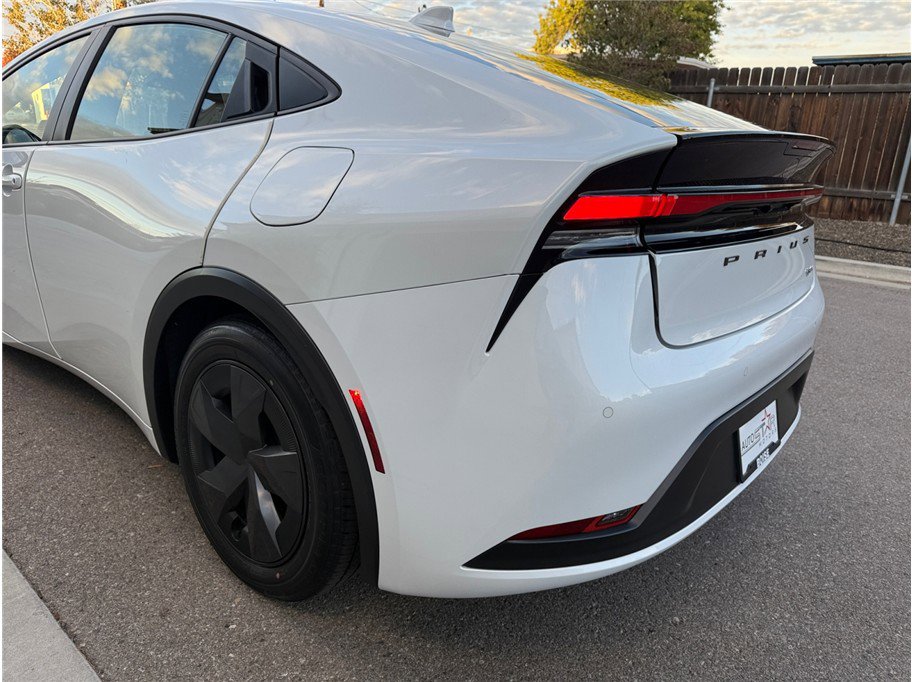 Used 2023 Toyota Prius LE image 46