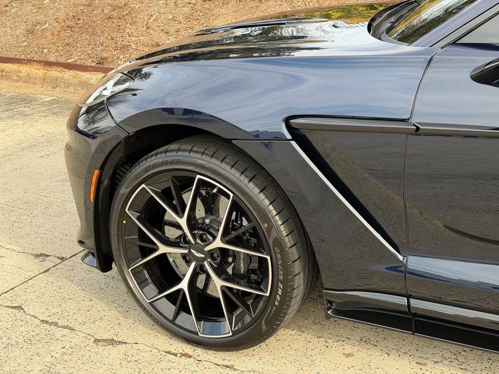 New 2026 Aston Martin DBX 707 AWD/4WD image 10