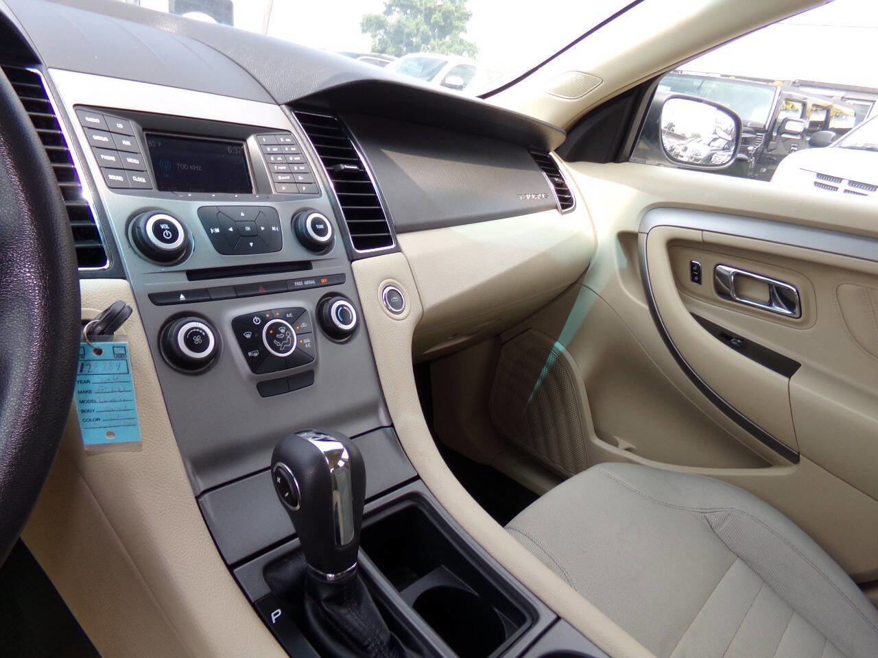 Used 2016 Ford Taurus SE image 55