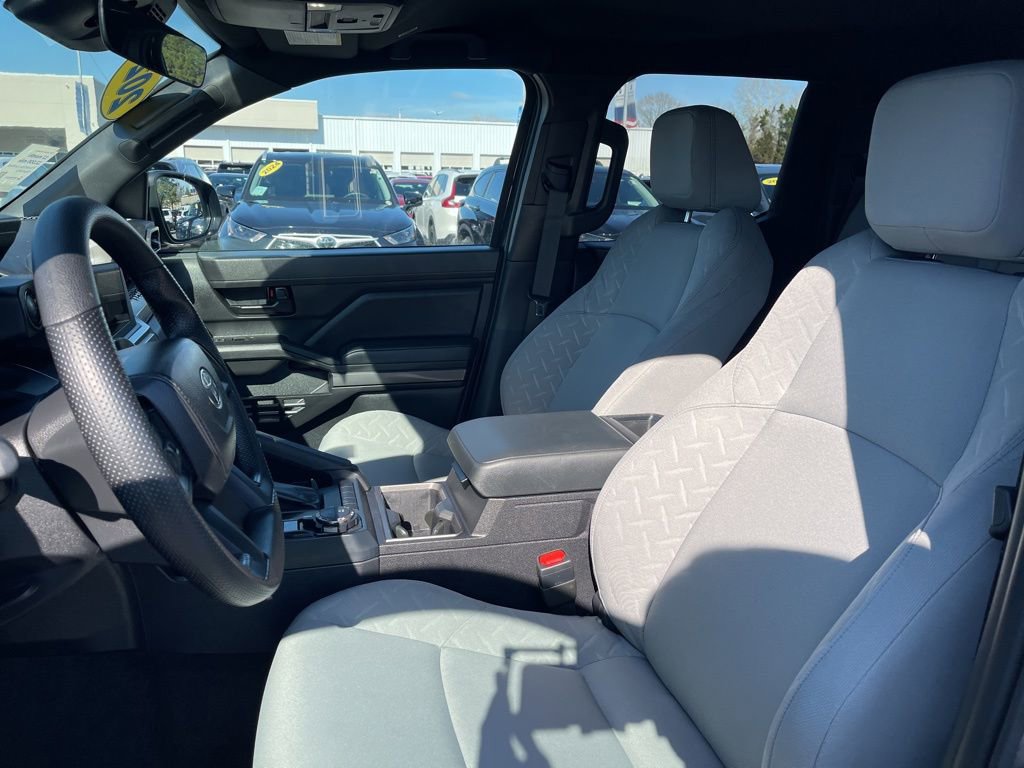 Used 2025 Toyota Tacoma SR5 image 18