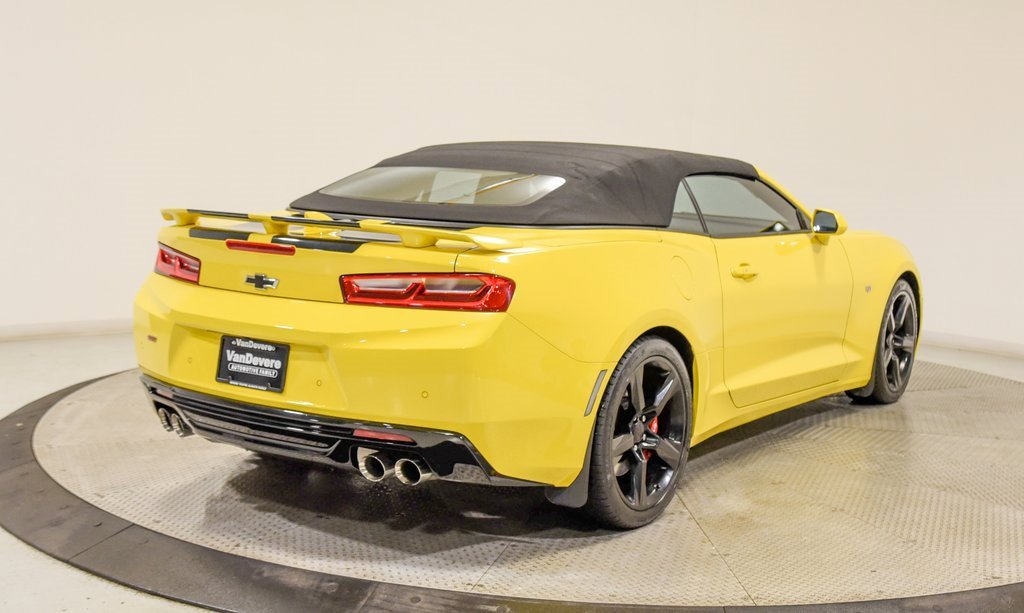 Used 2017 Chevrolet Camaro SS image 11