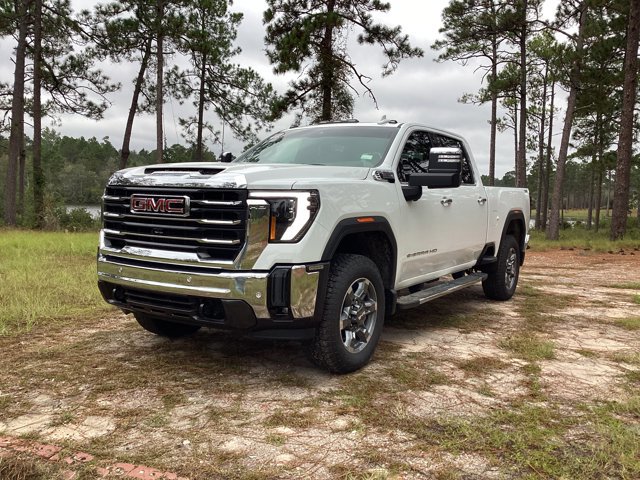 New 2025 GMC Sierra 2500 SLT w/ SLT Premium Package