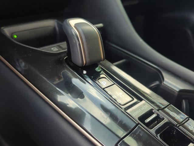 Used 2025 Toyota Crown Signia w/ Advanced Technology Package AWD/4WD image 20